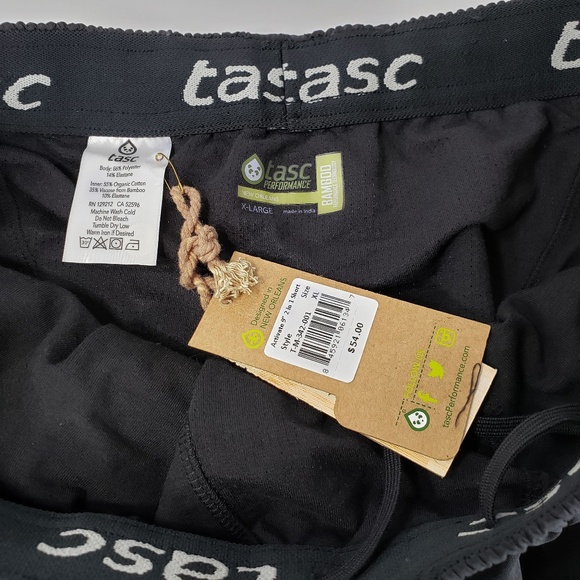 Tasc Performance Black Running Shorts, New - Picture 6 of 8
